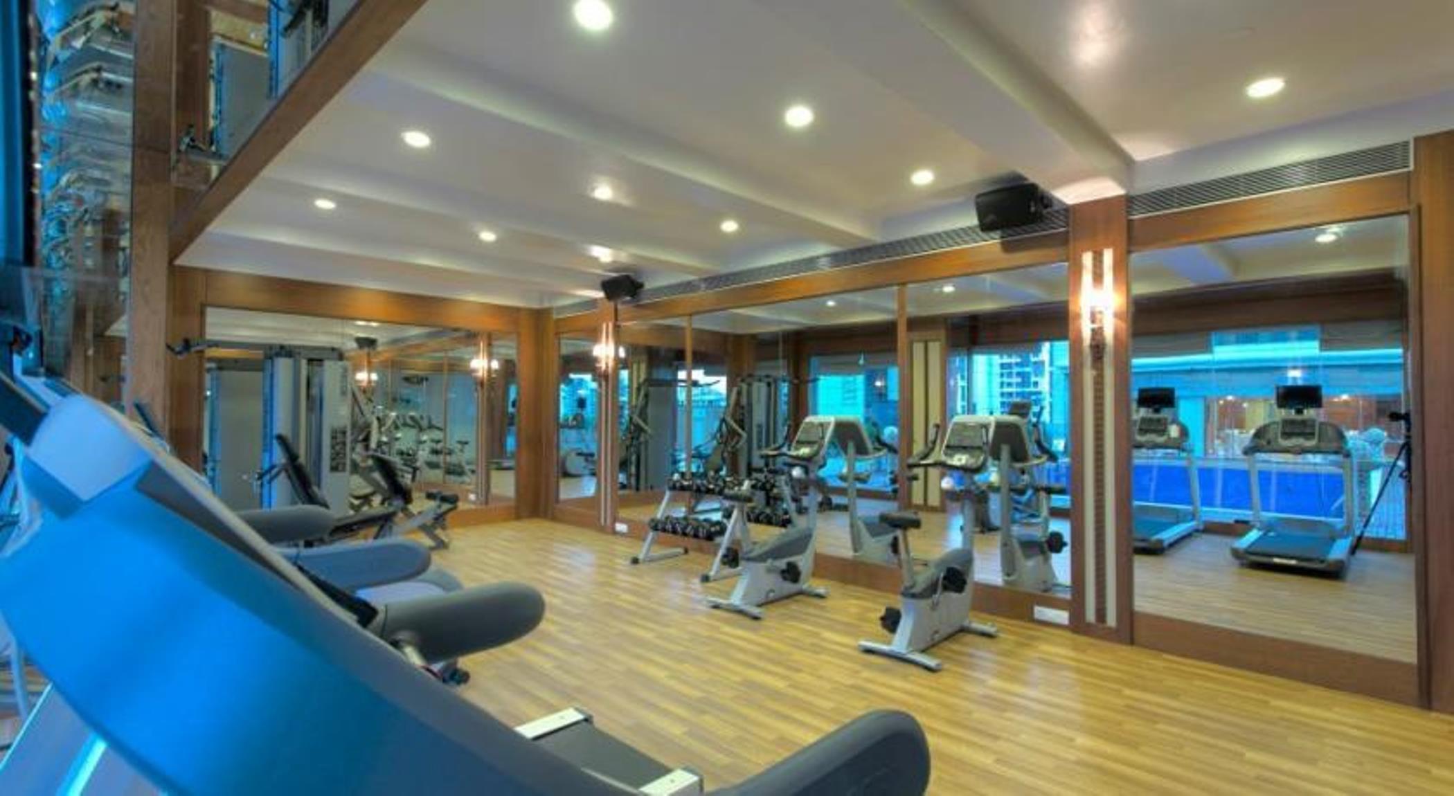 Royal Tulip Navi Mumbai Hotel Exterior photo