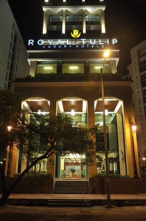 Royal Tulip Navi Mumbai Hotel Exterior photo